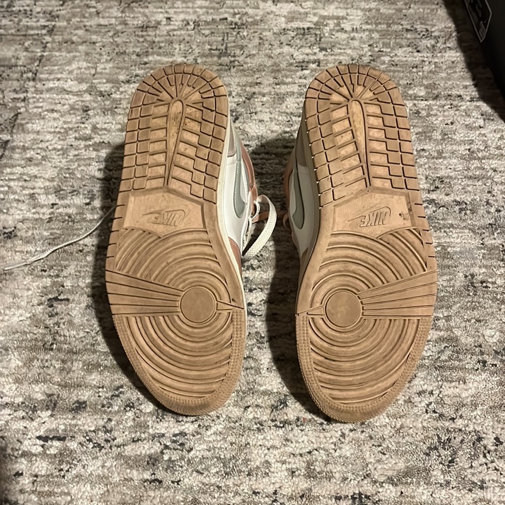 Nike Air Jordan 1 Mid Milan - Picture 4 of 8